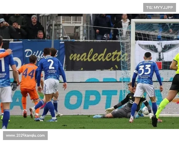 佛罗伦萨2-1科莫，客场带走关键三分