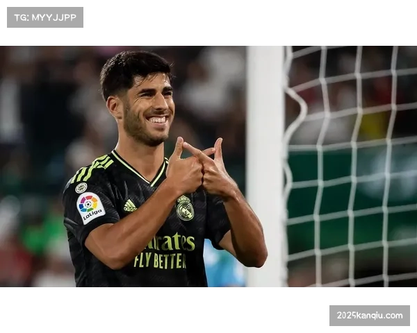 皇马中卫阿森西奥带伤坚持终被担架抬离，胫骨应力性骨折伤情引关注